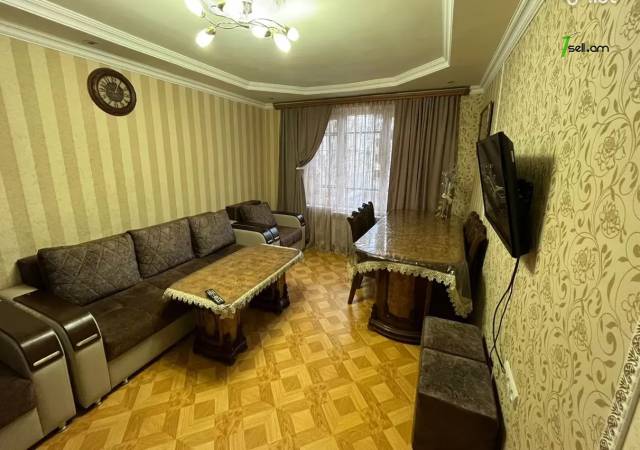 3 սենյականոց բնակարան Լեփսիուսի փողոցում, 73 ք.մ., 1/4 հարկ, եվրովերանորոգված