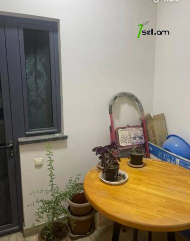 2 սենյականոց բնակարան նորակառույց շենքում Կոմիտասի պողոտայում, 64 քմ, բարձր առաստաղներ