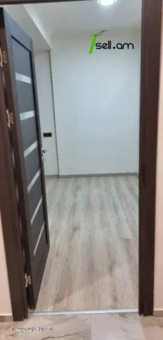 3 սենյականոց բնակարան Վիկտոր Համբարձումյանի փողոցում, 65 քմ, 3/9 հարկ, եվրովերանորոգված