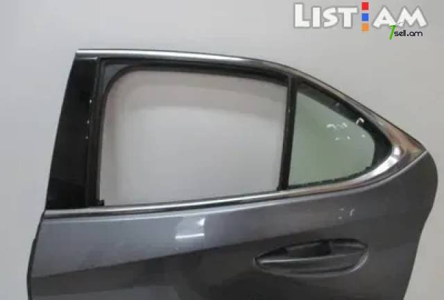 Lexus UX հետևի ձախ դուռ
