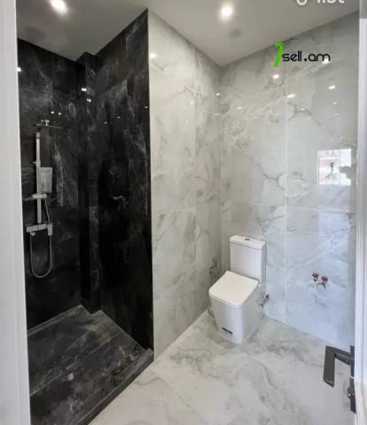 2 սենյականոց բնակարան նորակառույց շենքում Գևորգ Էմինի փողոցում, 62 ք.մ., բարձր առաստաղներ