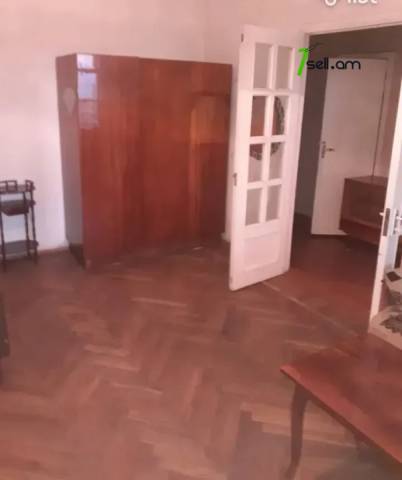 1 սենյականոց բնակարան Կոմիտասի պողոտայում, 48 քմ, 3/5 հարկ, բարձր առաստաղներ, քարե շենք