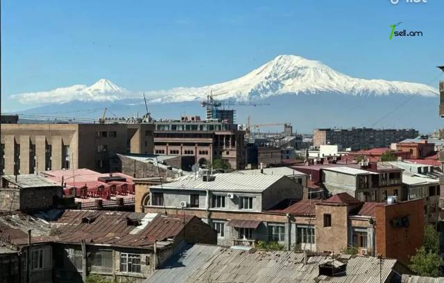 3 սենյականոց բնակարան նորակառույց շենքում Խաչատուր Աբովյանի փողոցում, 82 ք.մ., բարձր առաստաղներ