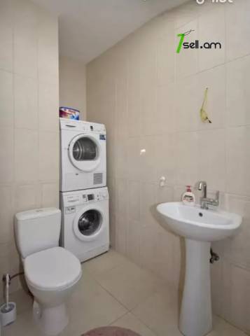 3 սենյականոց բնակարան նորակառույց շենքում Վերին Անտառային փողոցում, 117 ք.մ., 2 սանհանգույց