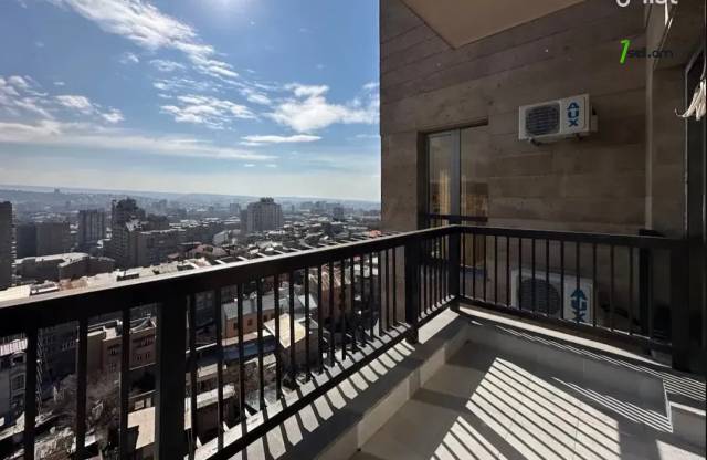 4 սենյականոց բնակարան նորակառույց շենքում Պարոնյան փողոցում, 132 ք.մ., 2 սանհանգույց