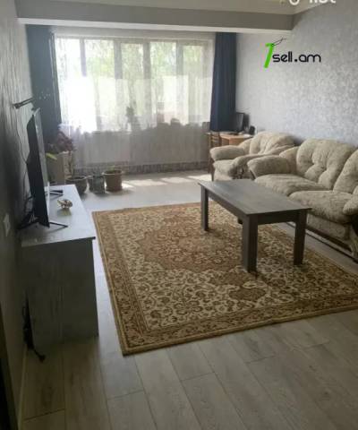 4 սենյականոց բնակարան Գուսան Շերամի փողոցում, 118 ք.մ., 2/5 հարկ, կապիտալ վերանորոգված, քարե շենք