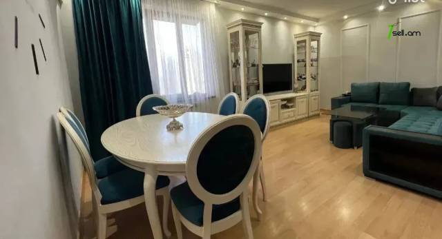 3 սենյականոց բնակարան, Աթոյան փողոցի նրբանցք, 64 ք.մ., նախավերջին հարկ, եվրովերանորոգված