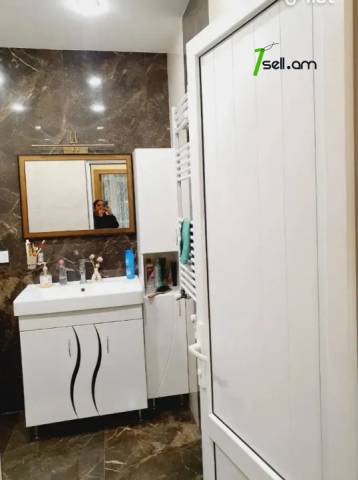 4 սենյականոց բնակարան նորակառույց շենքում, Ծիծեռնակաբերդի խճուղի, 105 ք.մ., 2 սանհանգույց