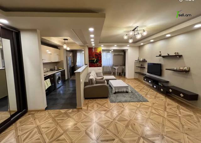 3 սենյականոց բնակարան Տպագրիչների փողոցում, 90 ք.մ., 2/4 հարկ, 2 սանհանգույց, բարձր առաստաղներ