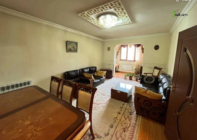 3 սենյականոց բնակարան Հունան Ավետիսյանի փողոցում, 78 ք.մ., կապիտալ վերանորոգված