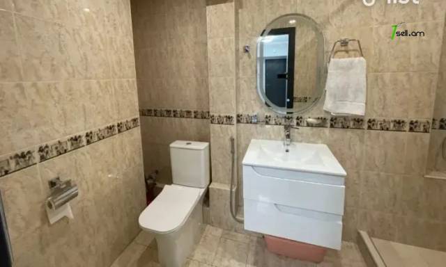 2 սենյականոց բնակարան Խորենացու փողոցում, 67 ք.մ., 4/11 հարկ, դիզայներական ոճով վերանորոգված