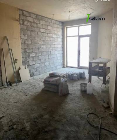 2 սենյականոց բնակարան նորակառույց շենքում Մարշալ Բաղրամյան պողոտայում, 78 քմ, բարձր առաստաղներ