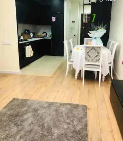 3 սենյականոց բնակարան նորակառույց շենքում Գրիբոյեդով փողոցում, 70 քմ, 3/17 հարկ, բարձր առաստաղներ