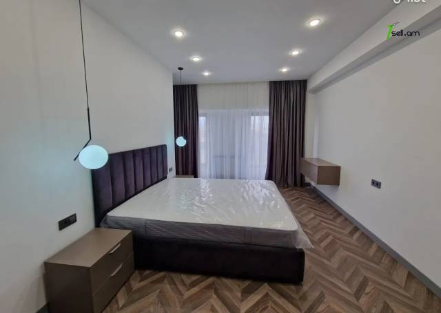 4 սենյականոց բնակարան նորակառույց շենքում, Ներսիսյան փողոցի փակուղի, 200 քմ, նախավերջին հարկ