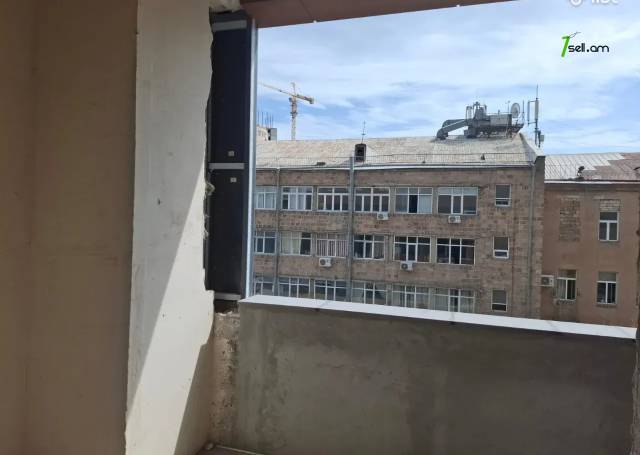 2 սենյականոց բնակարան նորակառույց շենքում Կոմիտասի պողոտայում, 67 քմ, 4/12 հարկ, բարձր առաստաղներ