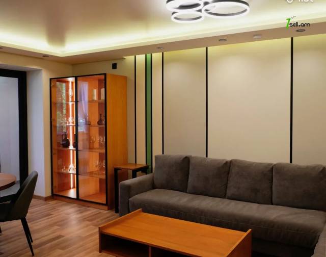 3 սենյականոց բնակարան Դավիթ Անհաղթի փողոցում, 76 ք.մ., 2/4 հարկ, դիզայներական ոճով վերանորոգված