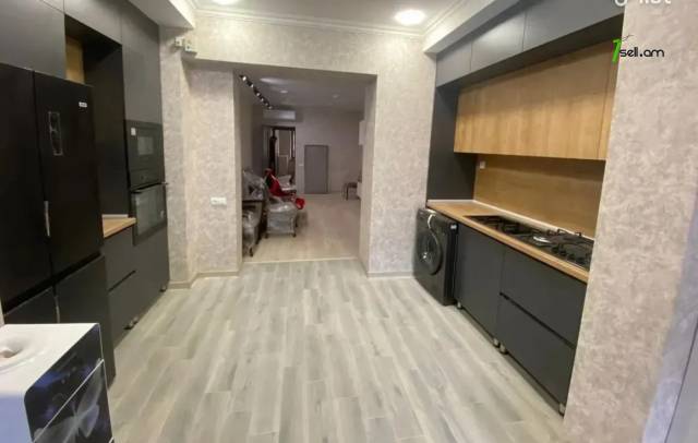 4 սենյականոց բնակարան Սունդուկյան փողոցում, 85 ք.մ., 1/5 հարկ, 2 սանհանգույց