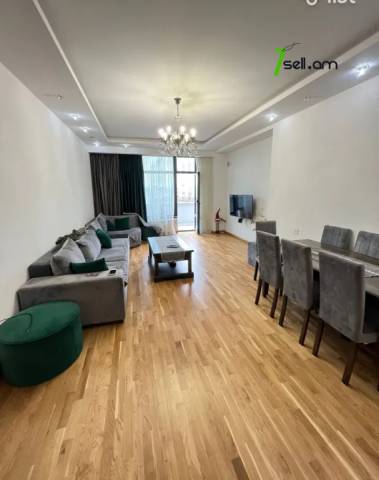 4 սենյականոց բնակարան նորակառույց շենքում Պարույր Սևակի փողոցում, 170 ք.մ., 2 սանհանգույց