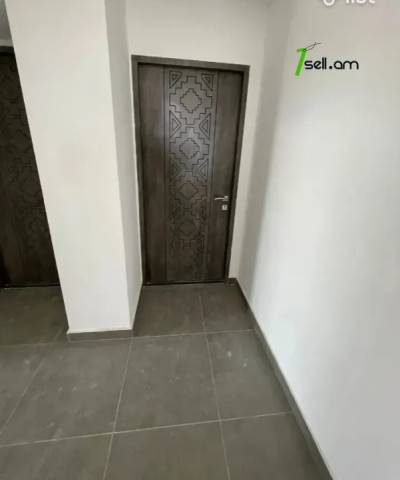 3 սենյականոց բնակարան նորակառույց շենքում Բագրևանդի փողոցում, 93 ք.մ., 2 սանհանգույց