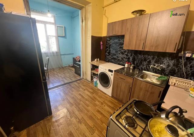 Բազմաֆունկցիոնալ գույք Սայաթ-Նովայի պողոտայում կենտրոնում, 70 քմ