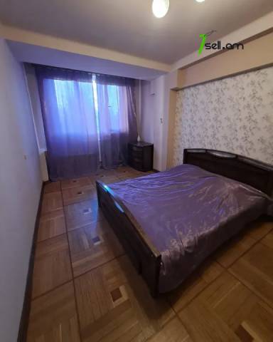 3 սենյականոց բնակարան Երվանդ Քոչարի փողոցում, 95 ք.մ., 4/13 հարկ, մի քանի պատշգամբ