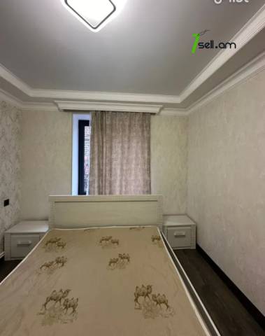 3 սենյականոց բնակարան Մամիկոնյանց փողոցում, 65 ք.մ., 2/5 հարկ, եվրովերանորոգված, քարե շենք