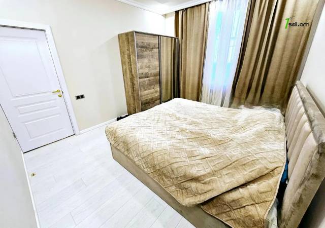 Երկու հարկանի տուն Մհեր Մկրտչյան փողոցում Ավանում, 580 ք.մ., 3+ սանհանգույց, կապիտալ վերանորոգված