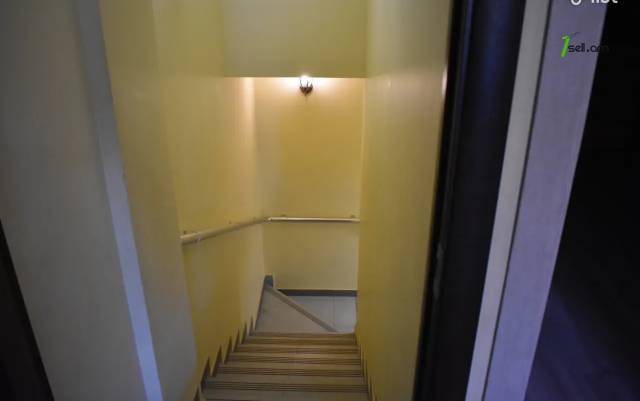 6 սենյականոց բնակարան նորակառույց շենքում Գյուրջյան փողոցում, 130 քմ, 5/8 հարկ, 3+ սանհանգույց