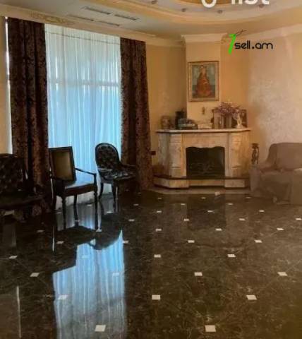 Երեք հարկանի տուն, P. Sevak St Ավանում, 700 ք.մ., 3+ սանհանգույց, կապիտալ վերանորոգված