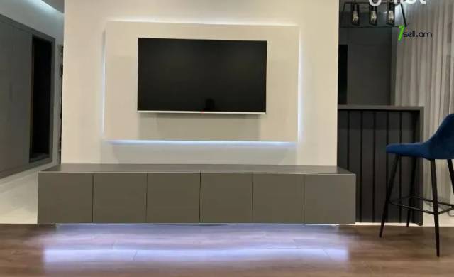 2 սենյականոց բնակարան Արամ Խաչատրյանի փողոցում, 55 ք.մ., 2/5 հարկ, դիզայներական ոճով վերանորոգված