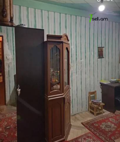 2 սենյականոց բնակարան Մոլդովական փողոցում, 64 քմ, մասնակի վերանորոգում, քարե շենք