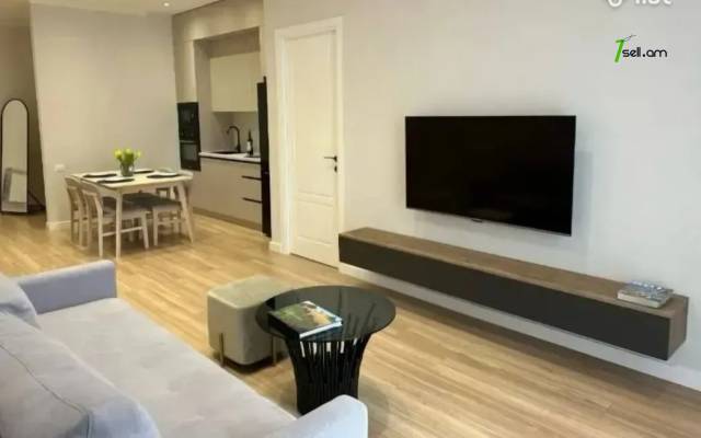 2 սենյականոց բնակարան նորակառույց շենքում Արամի փողոցում, 64 ք.մ., 6/9 հարկ, բարձր առաստաղներ