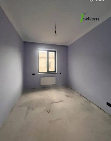 Երկու հարկանի տուն Առինջ 21-րդ փողոցում Առինջում, 12 քմ, 2 սանհանգույց, մասնակի վերանորոգում