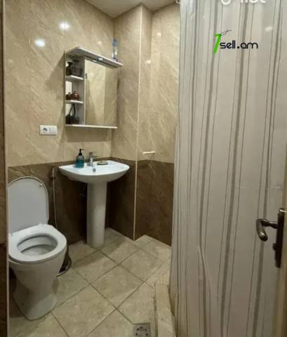 2 սենյականոց բնակարան նորակառույց շենքում Ադոնցի փողոցում, 45 քմ, 7/9 հարկ, բարձր առաստաղներ