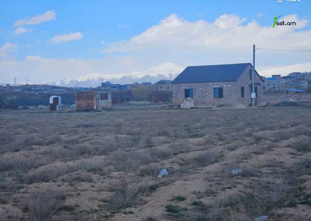 Գյուղատնտեսական հողատարածք 4-րդ փողոցում Զովունիում, 3000 ք.մ.