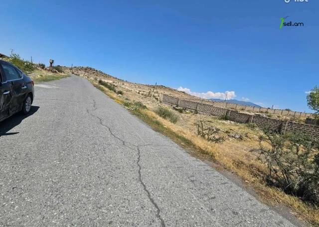 Հողատարածք արդյունաբերական օգտագործման Զովունիում, 10,000 ք.մ.