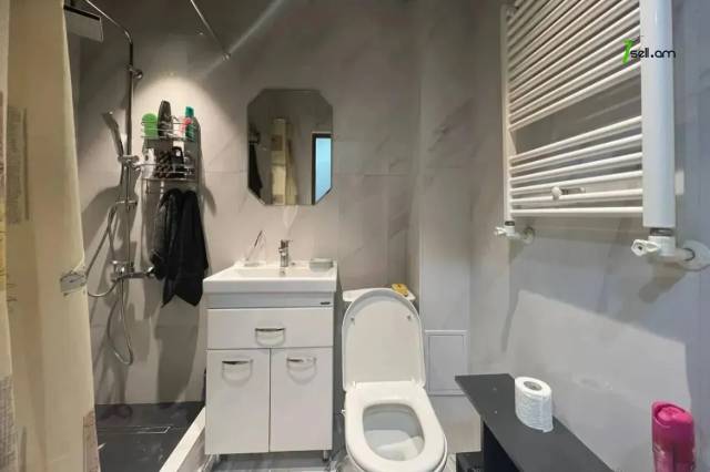 3 սենյականոց բնակարան, Թբիլիսյան խճուղի, 72 քմ, մասնակի վերանորոգում, քարե շենք