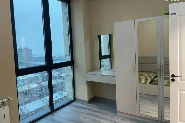 3 սենյականոց բնակարան նորակառույց շենքում Արամ Խաչատրյան փողոցում, 84 ք.մ., բարձր առաստաղներ