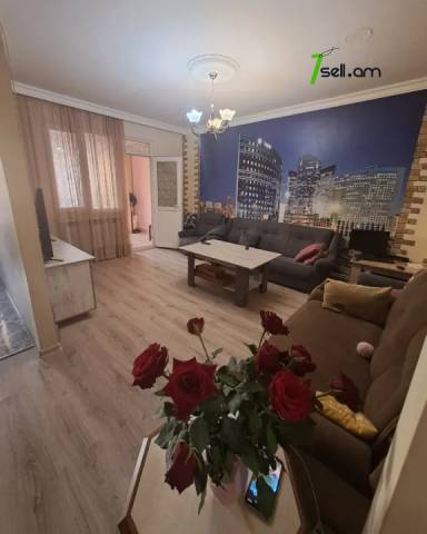 Ընդարձակ 1 սենյականոց բնակարան նորակառույց շենքում Տիգրան Պետրոսյանի փողոցում, 55 ք.մ.