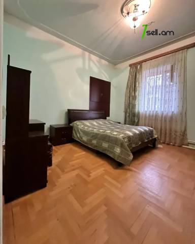 Մեկ հարկանի քարե տուն Ազատության պողոտայում Արաբկիրում, 150 ք.մ., կապիտալ վերանորոգված