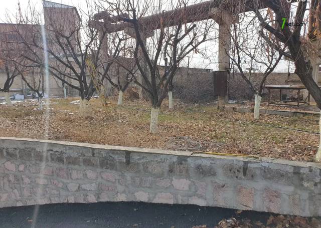 Արտադրական տարածք Արարատյան փողոցում Շենգավիթում, 1000 քմ