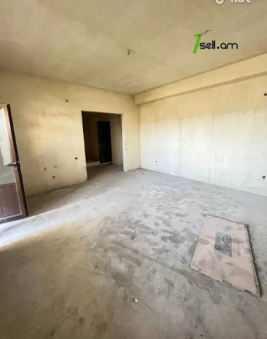 3 սենյականոց բնակարան նորակառույց շենքում Սերո Խանզադյան փողոցում, 101 քմ, նախավերջին հարկ