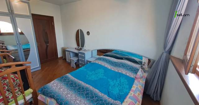 2 սենյականոց բնակարան Նար–Դոսի փողոցում, 50 ք.մ., 10/13 հարկ, կապիտալ վերանորոգված