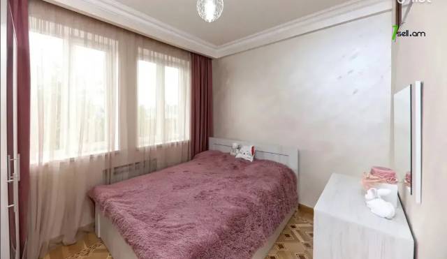 4 սենյականոց բնակարան Դավիթ Մալյան փողոցում, 106 ք.մ., 2/6 հարկ, 2 սանհանգույց, մի քանի պատշգամբ