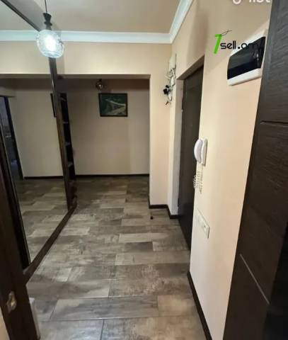 3 սենյականոց բնակարան, Դավթաշեն 4-րդ թաղամաս, 98 քմ, 2/9 հարկ, 2 սանհանգույց, կապիտալ վերանորոգված