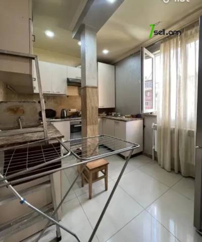 3 սենյականոց բնակարան Արշակունյաց պողոտայում, 62 քմ, 3/5 հարկ, կապիտալ վերանորոգված, քարե շենք