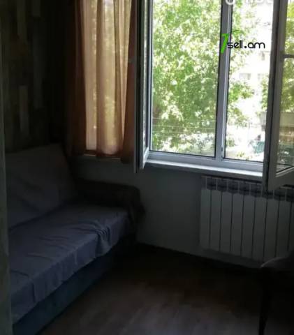 2 սենյականոց բնակարան Սայաթ-Նովայի պողոտայում, 54 ք.մ., բարձր առաստաղներ, 2/5 հարկ