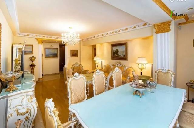 4 սենյականոց բնակարան Մոսկովյան փողոցում, 150 ք.մ., 2 սանհանգույց, 2/8 հարկ, եվրովերանորոգված