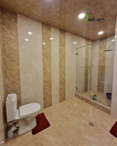 Երկու հարկանի քարե տուն, Դուրյան թաղամաս Ավանում, 500 ք.մ., 2 սանհանգույց, կապիտալ վերանորոգված