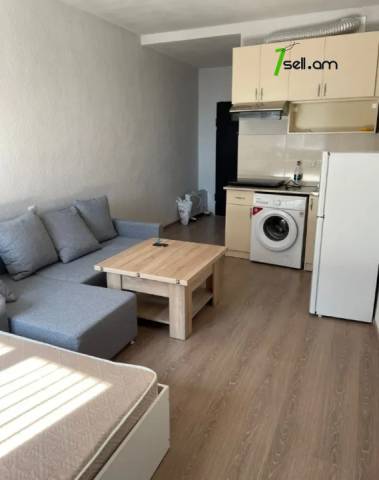 1 սենյականոց բնակարան Մելքումով փողոցում, 23 քմ, եվրովերանորոգված